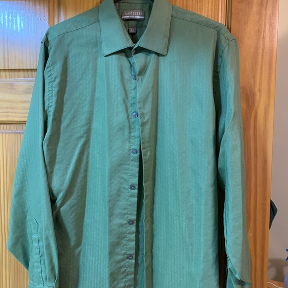 Men’s button down - Picture 1 of 3